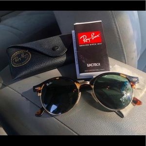 Ray-Ban Clubround Classic Sunglasses